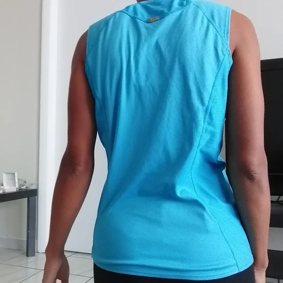Nike athletic tank top - Picture 3 of 3